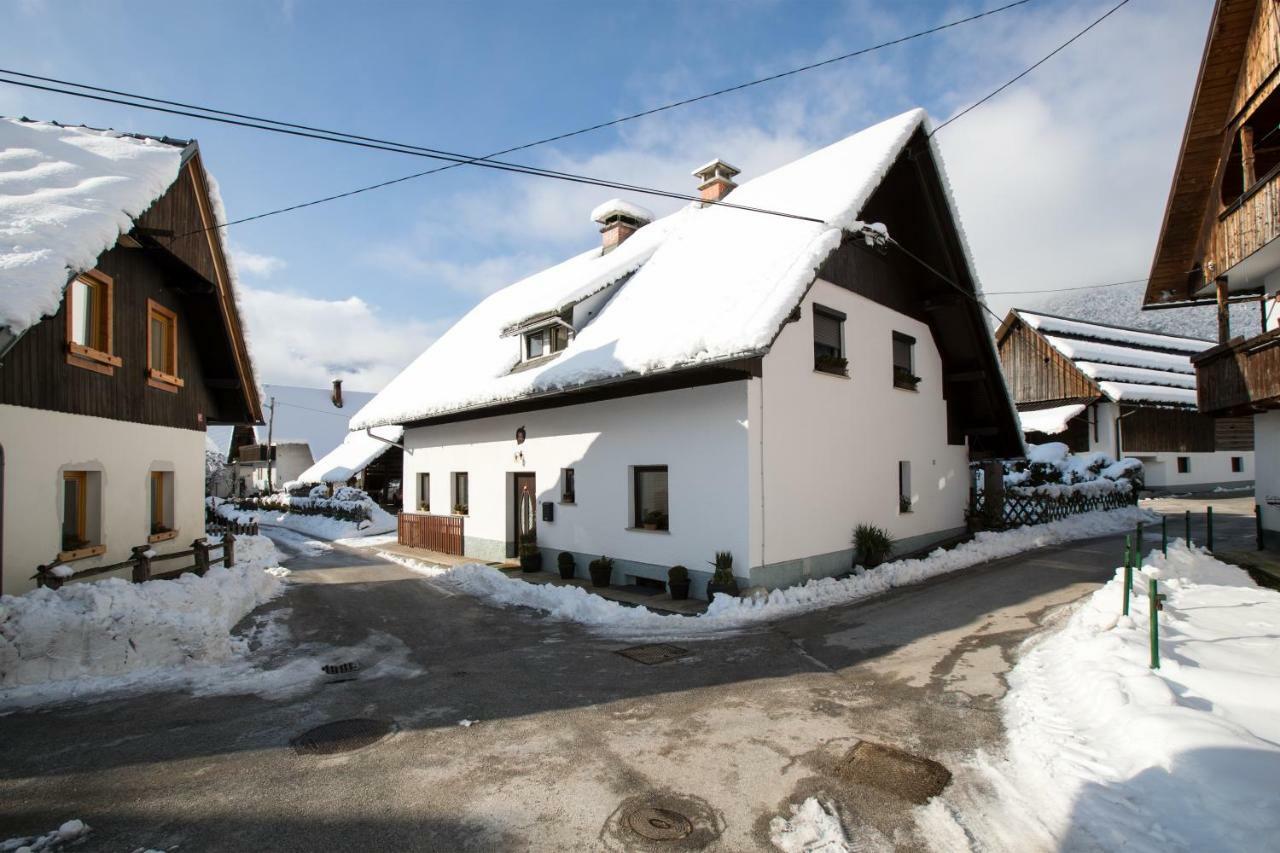 Apartments And Rooms Razen Bohinj ภายนอก รูปภาพ